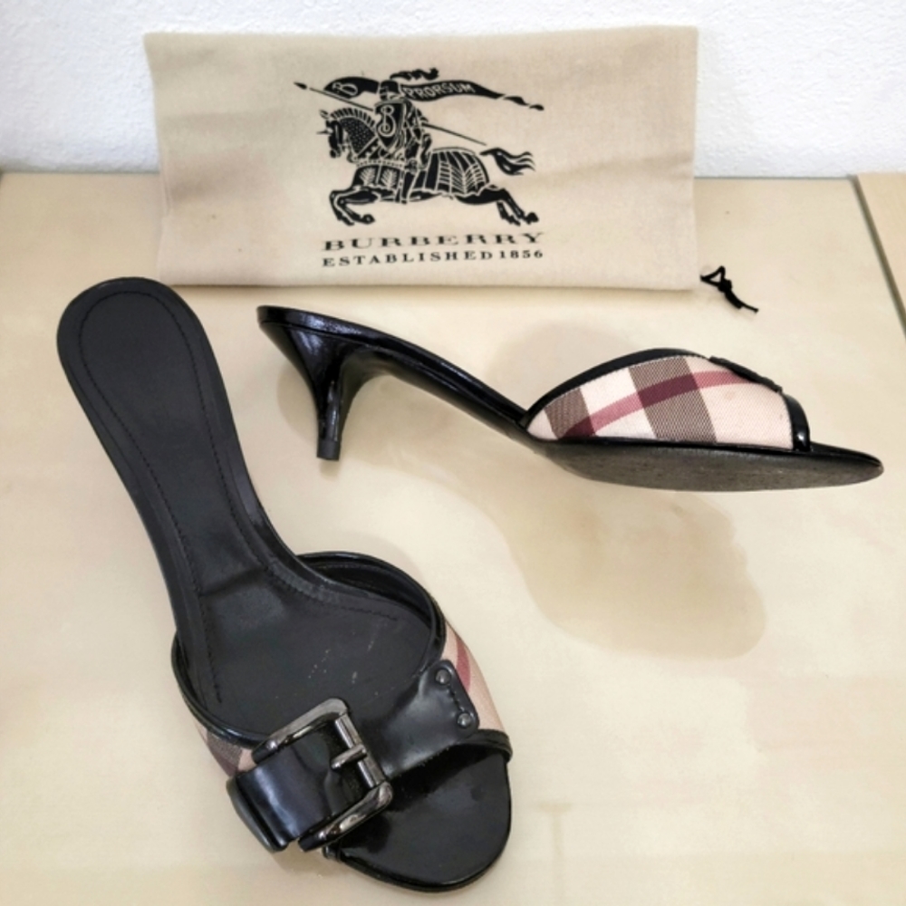 ⭐BURBERRY Kitten Heel Sandals
